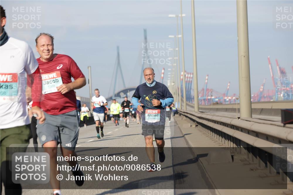 03.10.2025 - Köhlbrandbrückenlauf Jannik Wohlers http://msf.ph/oto/9086538 03.10.2025 09:57:18 Position 3 1388, 1296 meine-sportfotos.de