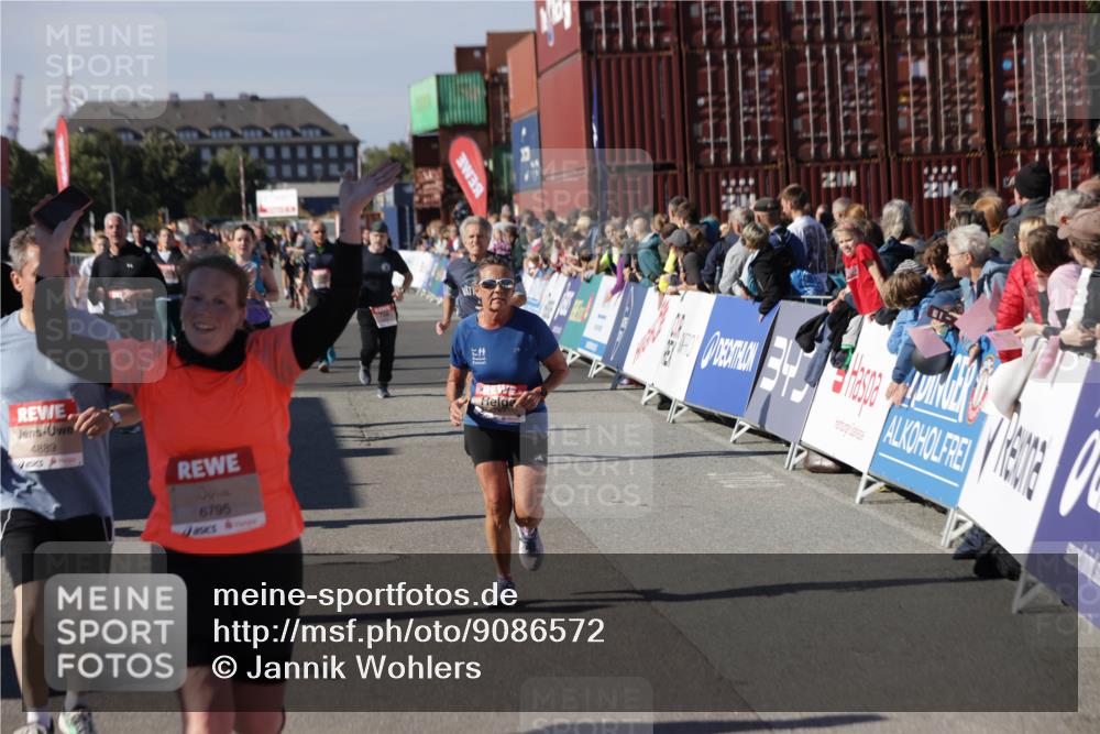 03.10.2025 - Köhlbrandbrückenlauf Jannik Wohlers http://msf.ph/oto/9086572 03.10.2025 13:18:56 Ziel 4077, 4556, 4676, 4756, 4889, 5304, 5449, 5974, 6117, 6267, 6475, 6506, 6556, 6573, 6795 meine-sportfotos.de