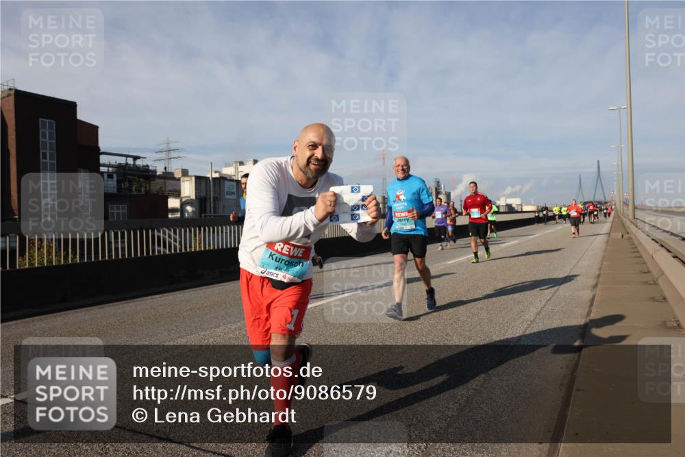 03.10.2025 - Köhlbrandbrückenlauf Lena Gebhardt http://msf.ph/oto/9086579 03.10.2025 10:06:01 Position 2  meine-sportfotos.de