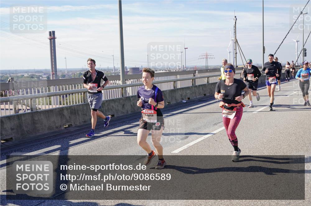 03.10.2025 - Köhlbrandbrückenlauf Michael Burmester http://msf.ph/oto/9086589 03.10.2025 12:43:45 Position 2 6022, 5641 meine-sportfotos.de