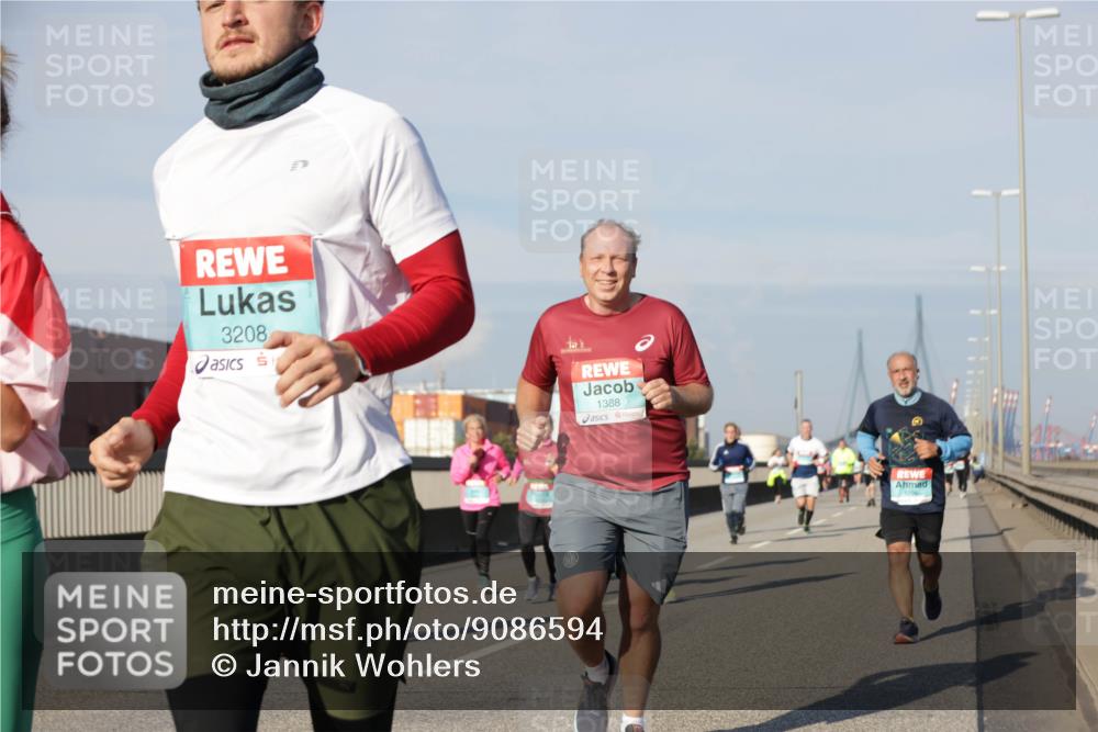 03.10.2025 - Köhlbrandbrückenlauf Jannik Wohlers http://msf.ph/oto/9086594 03.10.2025 09:57:20 Position 3 3208, 1388 meine-sportfotos.de