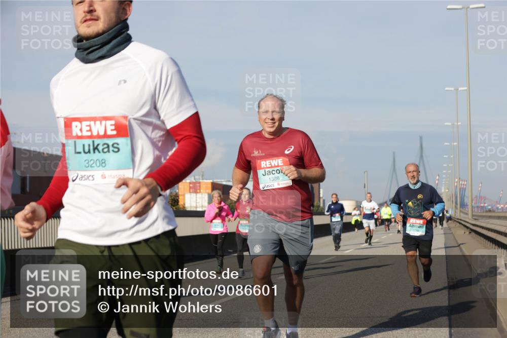03.10.2025 - Köhlbrandbrückenlauf Jannik Wohlers http://msf.ph/oto/9086601 03.10.2025 09:57:20 Position 3 3208, 1388 meine-sportfotos.de