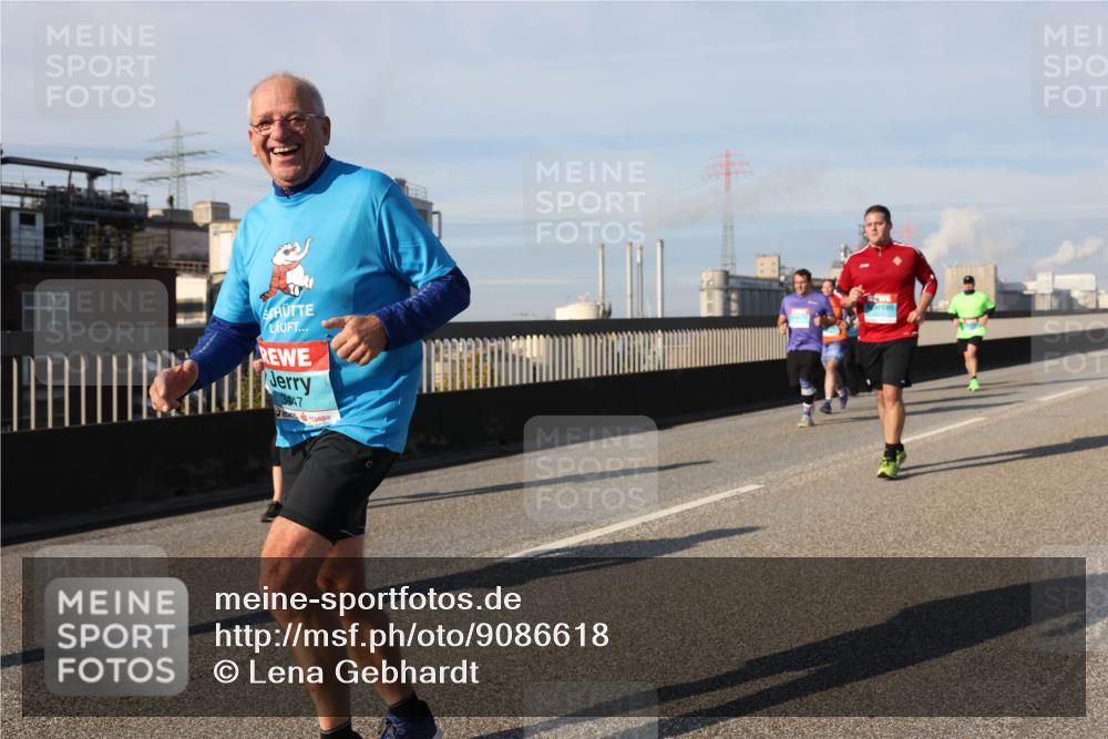 03.10.2025 - Köhlbrandbrückenlauf Lena Gebhardt http://msf.ph/oto/9086618 03.10.2025 10:06:02 Position 2 3447 meine-sportfotos.de