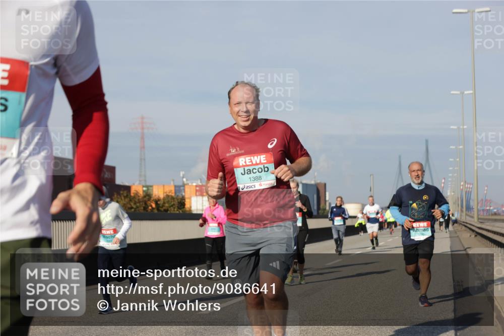 03.10.2025 - Köhlbrandbrückenlauf Jannik Wohlers http://msf.ph/oto/9086641 03.10.2025 09:57:20 Position 3 1, 1388 meine-sportfotos.de