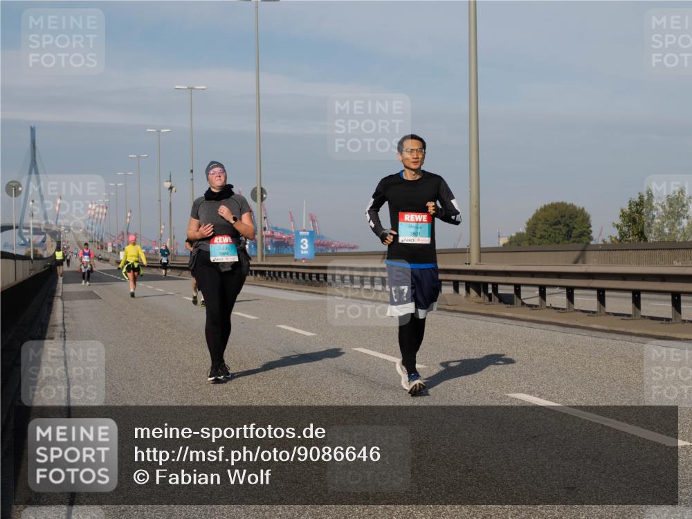 03.10.2025 - Köhlbrandbrückenlauf Fabian Wolf http://msf.ph/oto/9086646 03.10.2025 10:21:02 Position 3 3824, 3801 meine-sportfotos.de