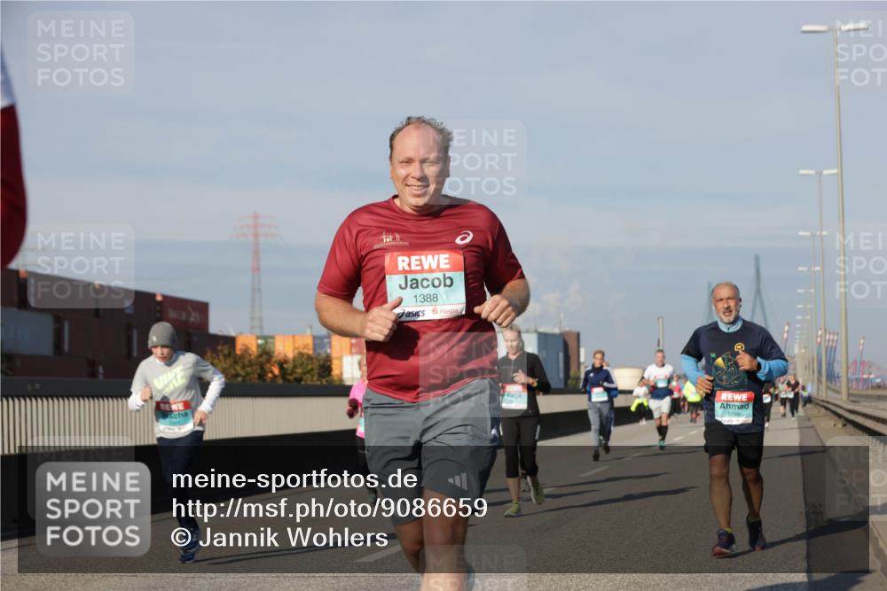 03.10.2025 - Köhlbrandbrückenlauf Jannik Wohlers http://msf.ph/oto/9086659 03.10.2025 09:57:20 Position 3 1388, 1296 meine-sportfotos.de