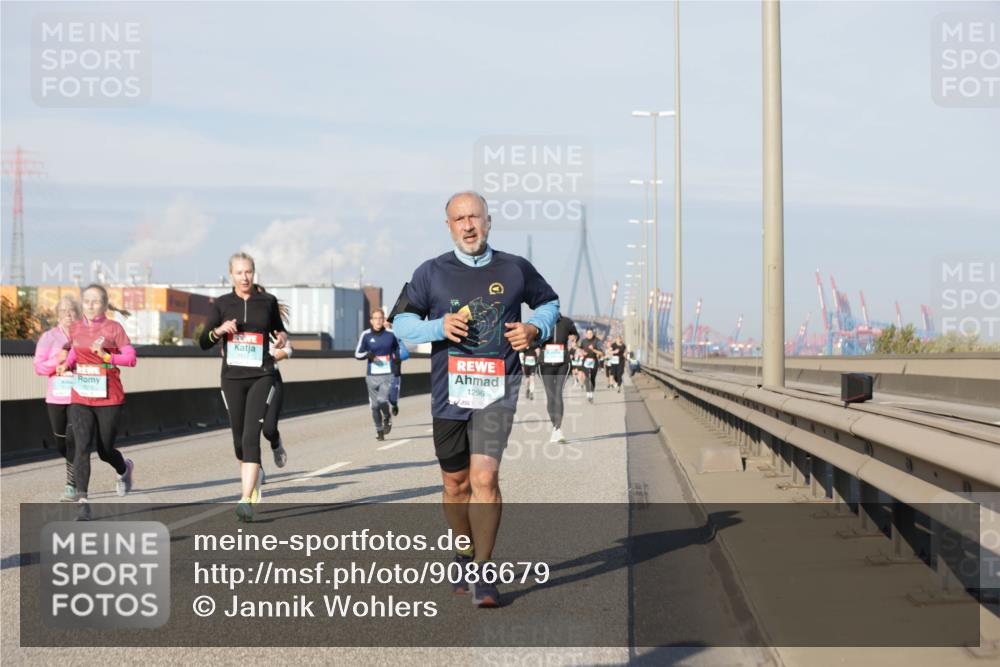 03.10.2025 - Köhlbrandbrückenlauf Jannik Wohlers http://msf.ph/oto/9086679 03.10.2025 09:57:21 Position 3 1296 meine-sportfotos.de