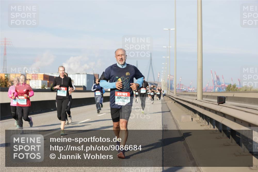 03.10.2025 - Köhlbrandbrückenlauf Jannik Wohlers http://msf.ph/oto/9086684 03.10.2025 09:57:21 Position 3 1296 meine-sportfotos.de