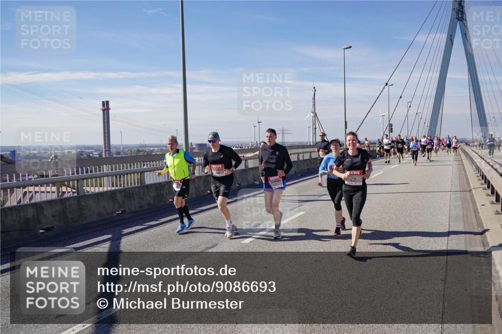 03.10.2025 - Köhlbrandbrückenlauf Michael Burmester http://msf.ph/oto/9086693 03.10.2025 12:43:47 Position 2  meine-sportfotos.de