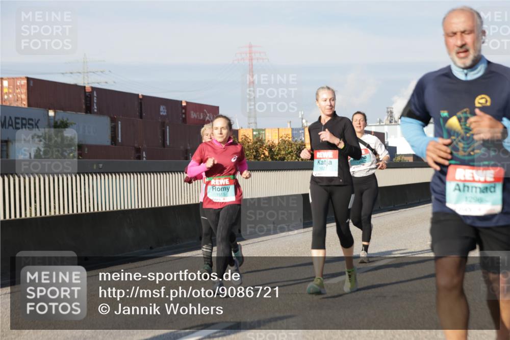 03.10.2025 - Köhlbrandbrückenlauf Jannik Wohlers http://msf.ph/oto/9086721 03.10.2025 09:57:22 Position 3 1515, 1627, 1296 meine-sportfotos.de