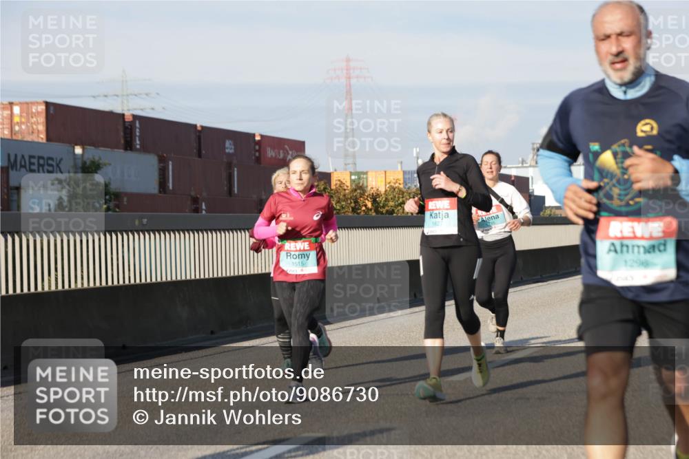 03.10.2025 - Köhlbrandbrückenlauf Jannik Wohlers http://msf.ph/oto/9086730 03.10.2025 09:57:22 Position 3 1515, 1627, 1296, 292 meine-sportfotos.de