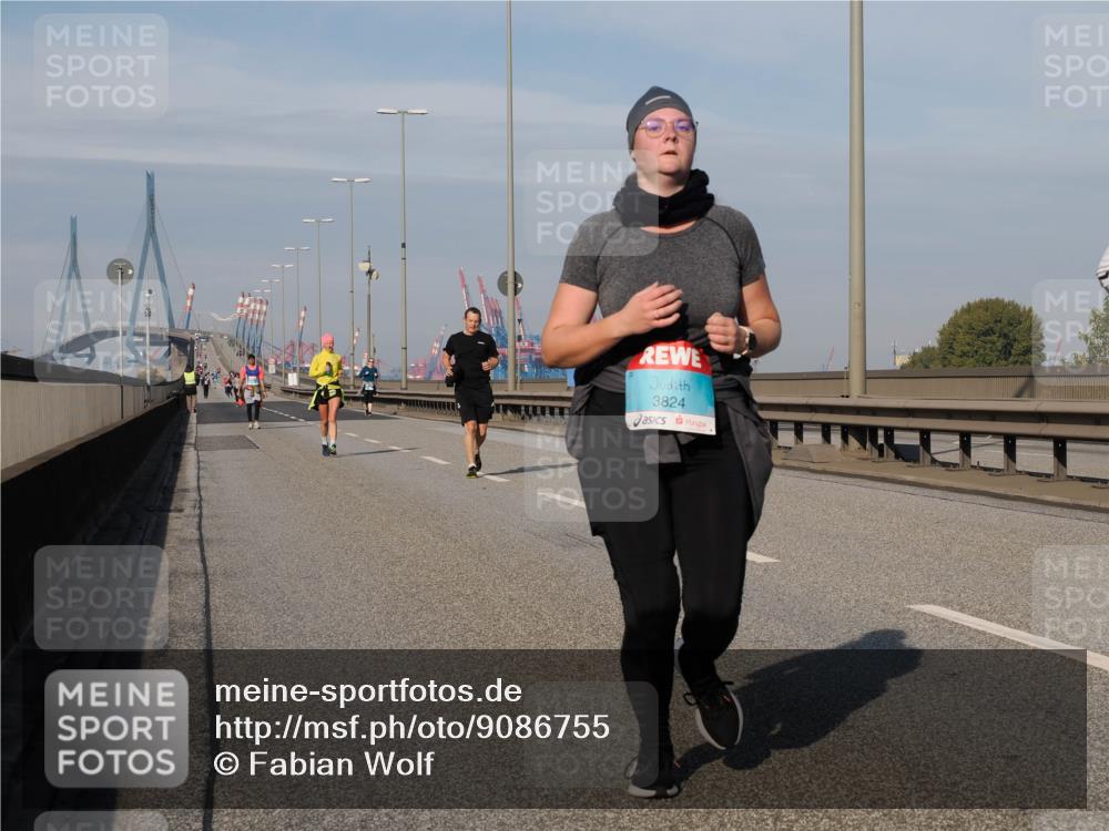 03.10.2025 - Köhlbrandbrückenlauf Fabian Wolf http://msf.ph/oto/9086755 03.10.2025 10:21:05 Position 3 3824 meine-sportfotos.de
