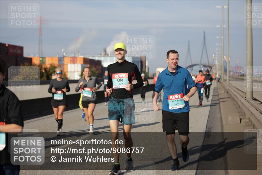 03.10.2025 - Köhlbrandbrückenlauf Jannik Wohlers http://msf.ph/oto/9086757 03.10.2025 10:07:57 Position 3 1539, 2451 meine-sportfotos.de