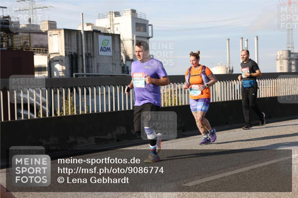 03.10.2025 - Köhlbrandbrückenlauf Lena Gebhardt http://msf.ph/oto/9086774 03.10.2025 10:06:05 Position 2 3483, 1348 meine-sportfotos.de