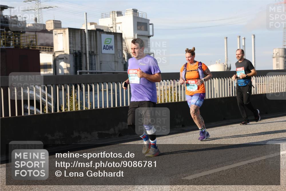 03.10.2025 - Köhlbrandbrückenlauf Lena Gebhardt http://msf.ph/oto/9086781 03.10.2025 10:06:05 Position 2 3483, 1348 meine-sportfotos.de