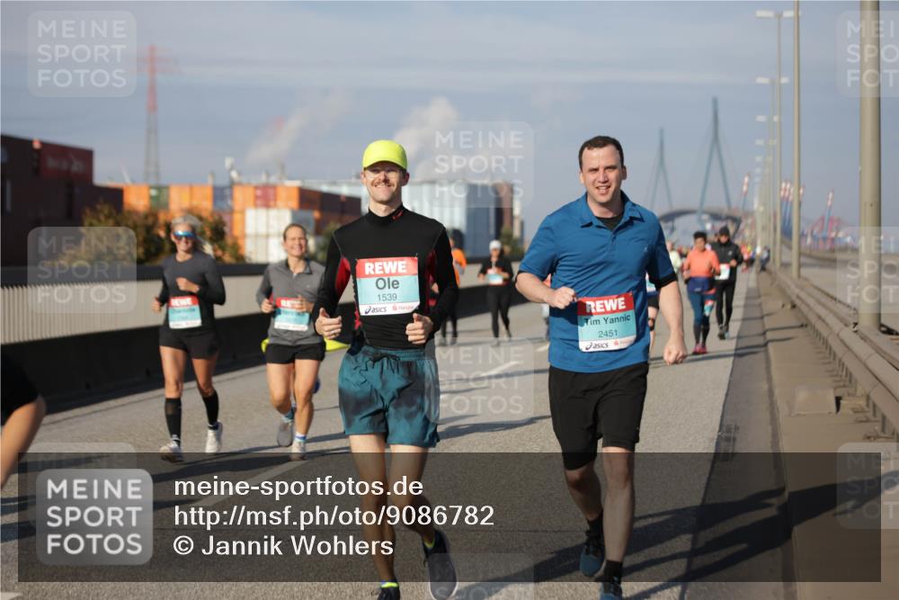 03.10.2025 - Köhlbrandbrückenlauf Jannik Wohlers http://msf.ph/oto/9086782 03.10.2025 10:07:57 Position 3 1539, 2451 meine-sportfotos.de