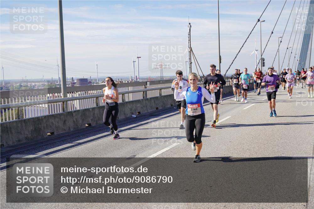 03.10.2025 - Köhlbrandbrückenlauf Michael Burmester http://msf.ph/oto/9086790 03.10.2025 12:43:53 Position 2 6510 meine-sportfotos.de