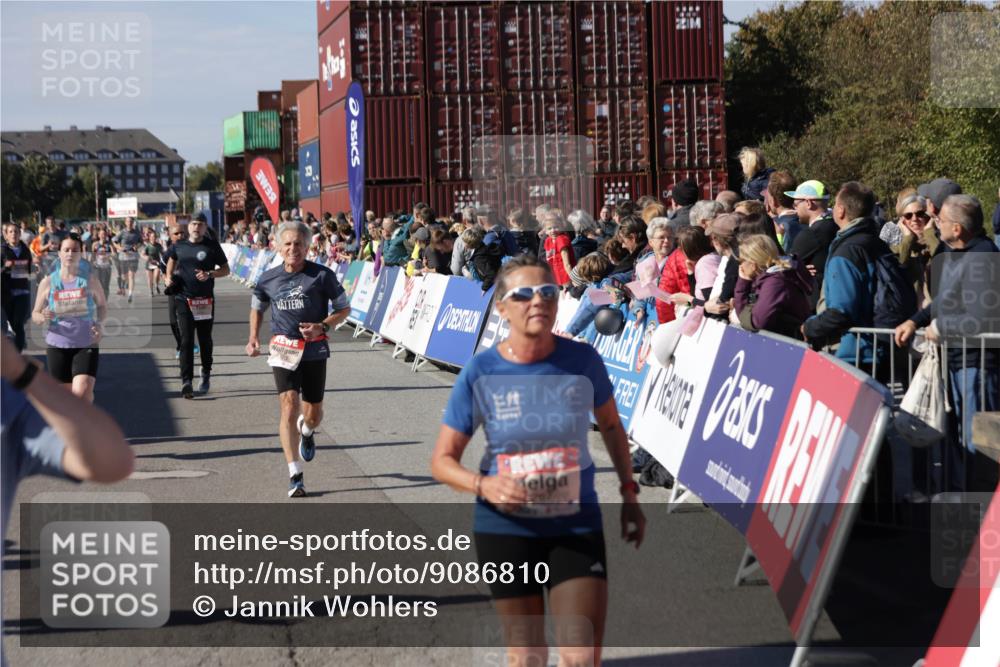 03.10.2025 - Köhlbrandbrückenlauf Jannik Wohlers http://msf.ph/oto/9086810 03.10.2025 13:18:58 Ziel 4077, 4556, 4630, 4676, 4756, 4889, 5027, 5304, 5449, 5974, 6117, 6267, 6475, 6506, 6573, 6795 meine-sportfotos.de