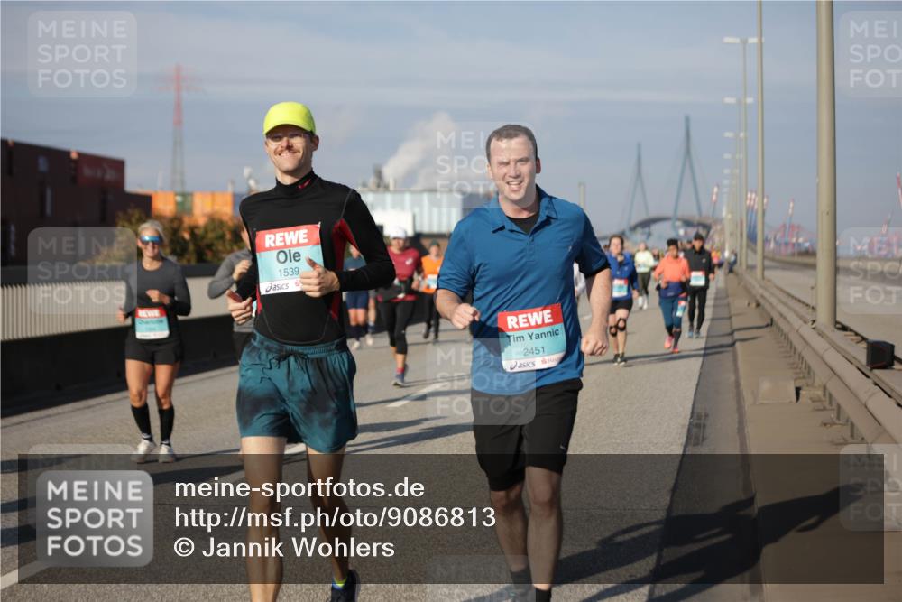 03.10.2025 - Köhlbrandbrückenlauf Jannik Wohlers http://msf.ph/oto/9086813 03.10.2025 10:07:58 Position 3 1539, 2451 meine-sportfotos.de