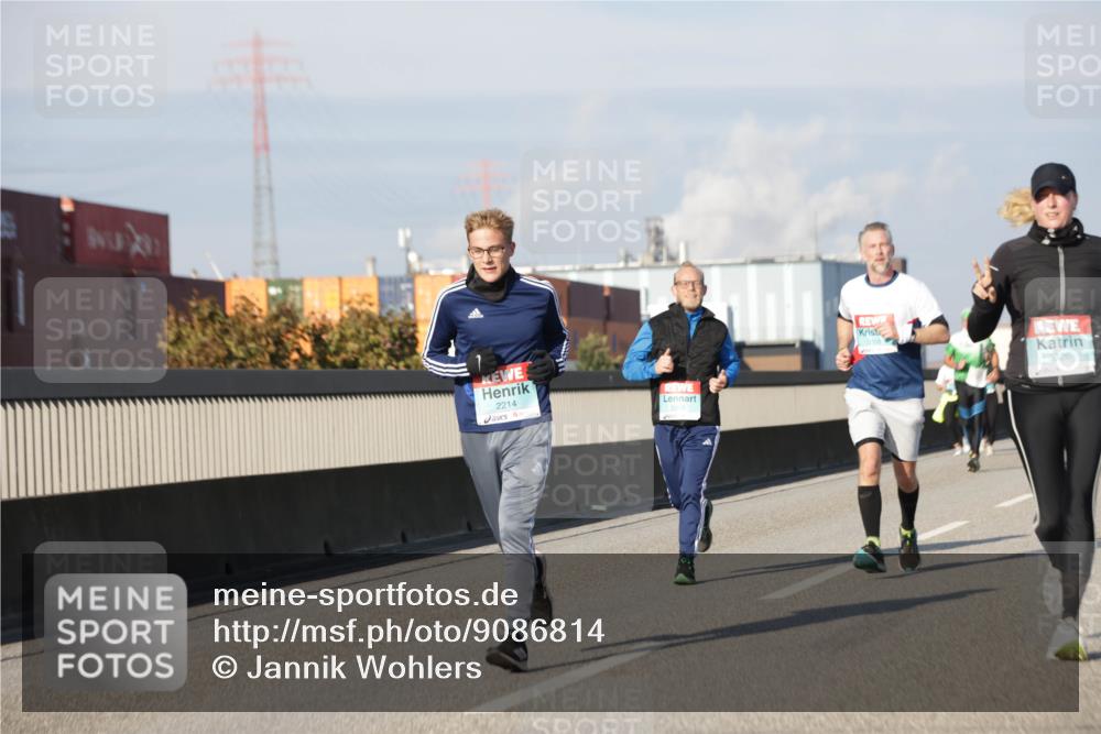 03.10.2025 - Köhlbrandbrückenlauf Jannik Wohlers http://msf.ph/oto/9086814 03.10.2025 09:57:25 Position 3 2214, 3326 meine-sportfotos.de