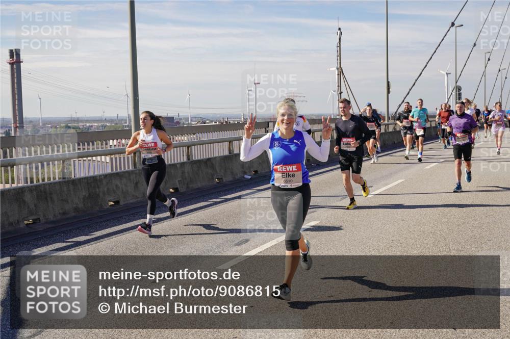 03.10.2025 - Köhlbrandbrückenlauf Michael Burmester http://msf.ph/oto/9086815 03.10.2025 12:43:53 Position 2 6510 meine-sportfotos.de