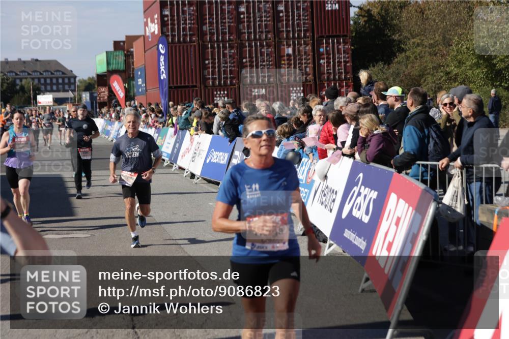 03.10.2025 - Köhlbrandbrückenlauf Jannik Wohlers http://msf.ph/oto/9086823 03.10.2025 13:18:58 Ziel 4077, 4556, 4630, 4676, 4756, 4889, 5027, 5304, 5449, 5974, 6117, 6267, 6475, 6506, 6573, 6795 meine-sportfotos.de