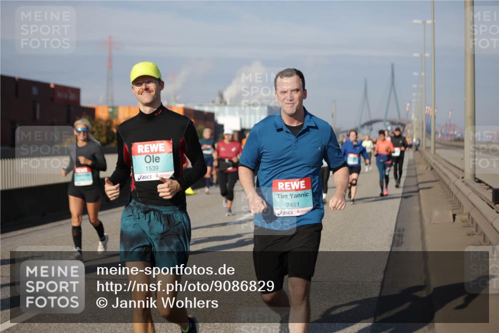 03.10.2025 - Köhlbrandbrückenlauf Jannik Wohlers http://msf.ph/oto/9086829 03.10.2025 10:07:58 Position 3 1539, 2451 meine-sportfotos.de
