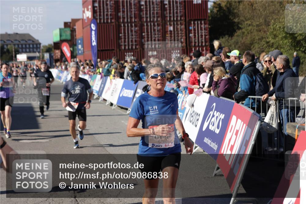 03.10.2025 - Köhlbrandbrückenlauf Jannik Wohlers http://msf.ph/oto/9086838 03.10.2025 13:18:58 Ziel 4077, 4556, 4630, 4676, 4756, 4889, 5027, 5304, 5449, 5974, 6117, 6267, 6475, 6506, 6573, 6795 meine-sportfotos.de