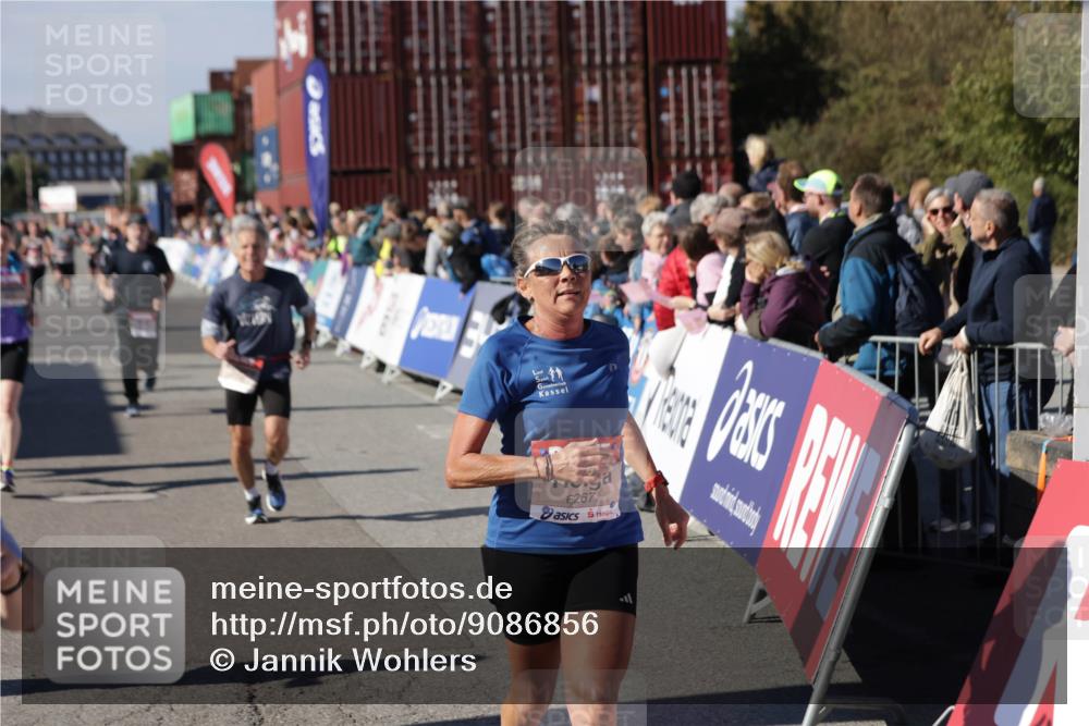 03.10.2025 - Köhlbrandbrückenlauf Jannik Wohlers http://msf.ph/oto/9086856 03.10.2025 13:18:58 Ziel 4077, 4556, 4630, 4676, 4756, 4889, 5027, 5304, 5449, 5974, 6117, 6267, 6475, 6506, 6573, 6795 meine-sportfotos.de