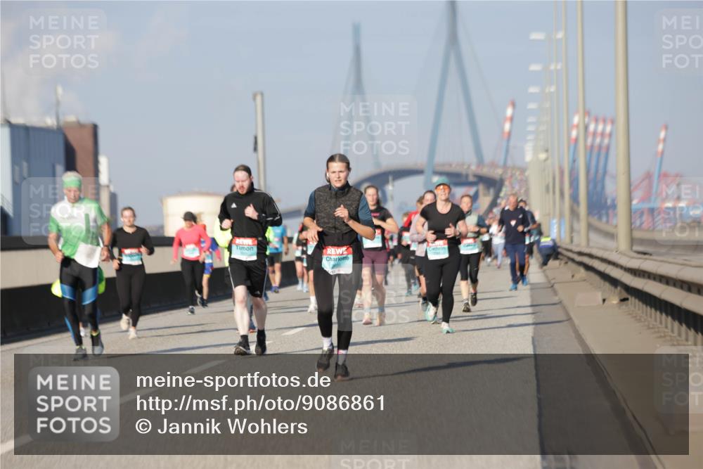 03.10.2025 - Köhlbrandbrückenlauf Jannik Wohlers http://msf.ph/oto/9086861 03.10.2025 09:57:28 Position 3  meine-sportfotos.de