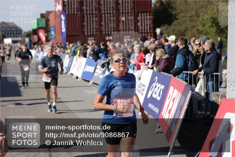 03.10.2025 - Köhlbrandbrückenlauf Jannik Wohlers http://msf.ph/oto/9086867 03.10.2025 13:18:58 Ziel 4077, 4556, 4630, 4676, 4756, 4889, 5027, 5304, 5449, 5974, 6117, 6267, 6475, 6506, 6573, 6795 meine-sportfotos.de