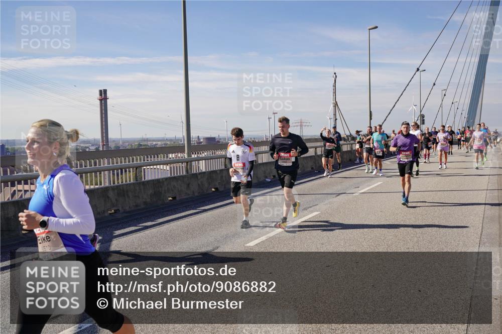 03.10.2025 - Köhlbrandbrückenlauf Michael Burmester http://msf.ph/oto/9086882 03.10.2025 12:43:54 Position 2 6510 meine-sportfotos.de