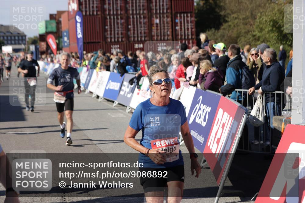 03.10.2025 - Köhlbrandbrückenlauf Jannik Wohlers http://msf.ph/oto/9086892 03.10.2025 13:18:58 Ziel 4077, 4556, 4630, 4676, 4756, 4889, 5027, 5304, 5449, 5974, 6117, 6267, 6475, 6506, 6573, 6795 meine-sportfotos.de