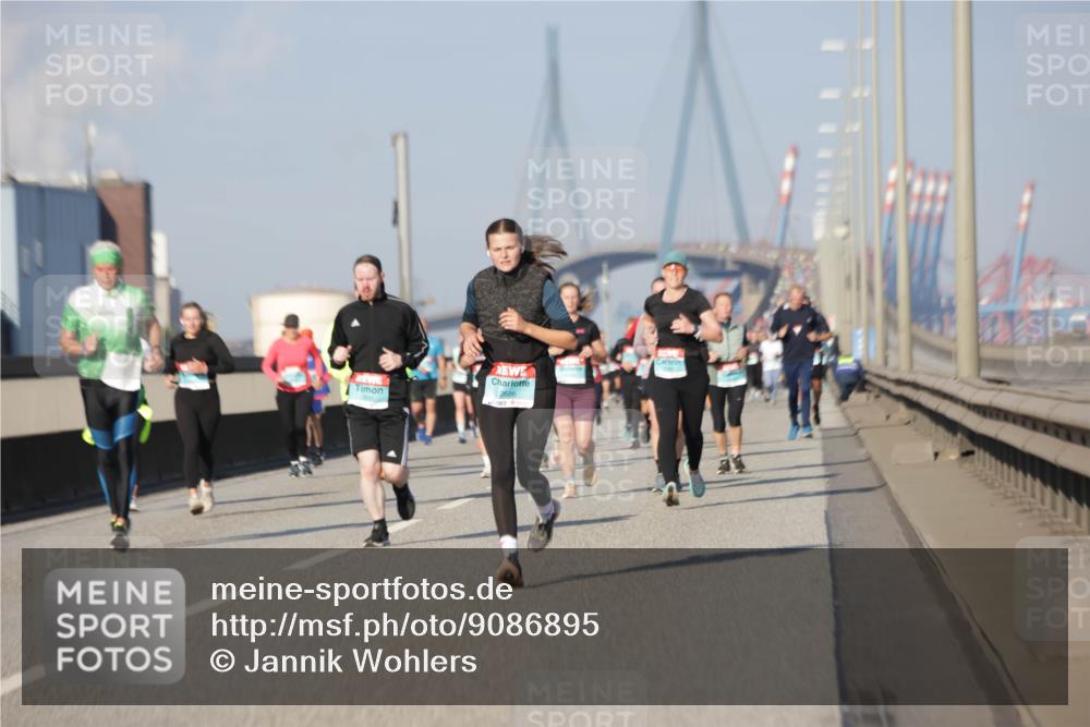 03.10.2025 - Köhlbrandbrückenlauf Jannik Wohlers http://msf.ph/oto/9086895 03.10.2025 09:57:28 Position 3 2686 meine-sportfotos.de
