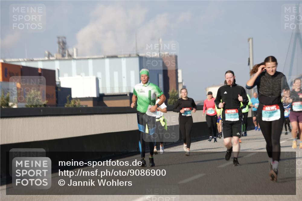 03.10.2025 - Köhlbrandbrückenlauf Jannik Wohlers http://msf.ph/oto/9086900 03.10.2025 09:57:29 Position 3 15 meine-sportfotos.de