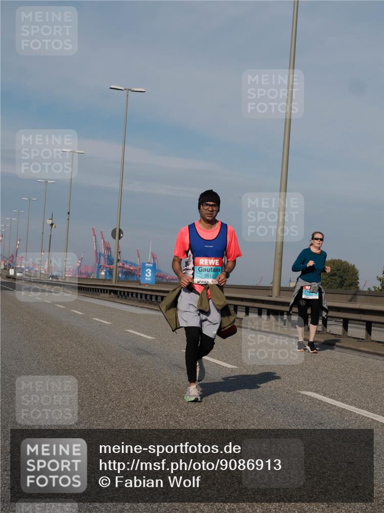 03.10.2025 - Köhlbrandbrückenlauf Fabian Wolf http://msf.ph/oto/9086913 03.10.2025 10:21:35 Position 3 3512 meine-sportfotos.de