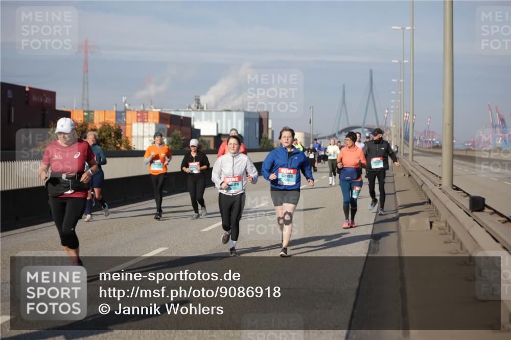 03.10.2025 - Köhlbrandbrückenlauf Jannik Wohlers http://msf.ph/oto/9086918 03.10.2025 10:08:01 Position 3  meine-sportfotos.de