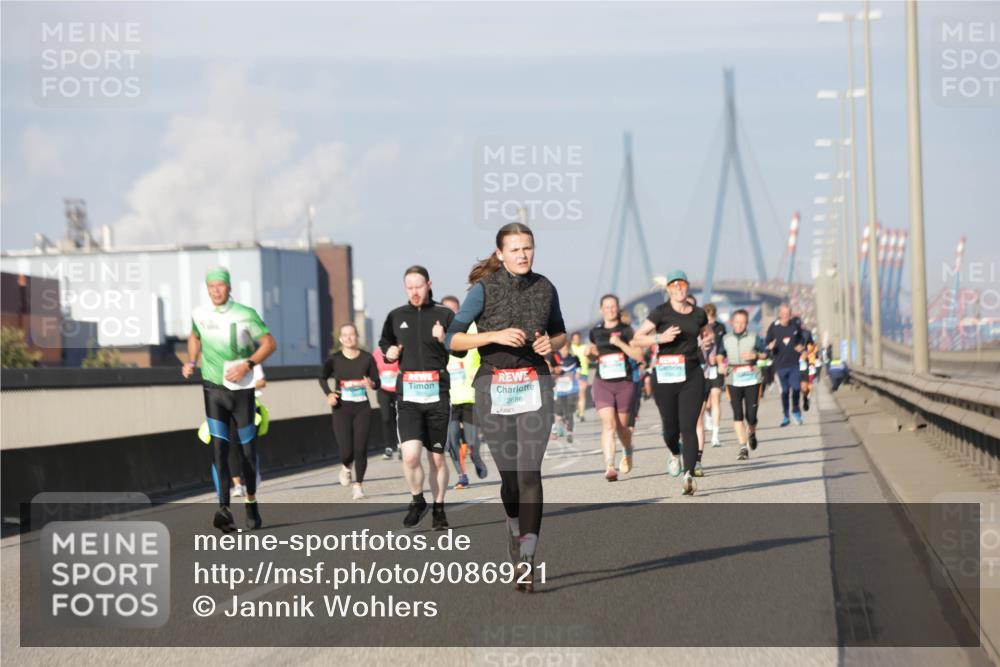 03.10.2025 - Köhlbrandbrückenlauf Jannik Wohlers http://msf.ph/oto/9086921 03.10.2025 09:57:30 Position 3 2686 meine-sportfotos.de