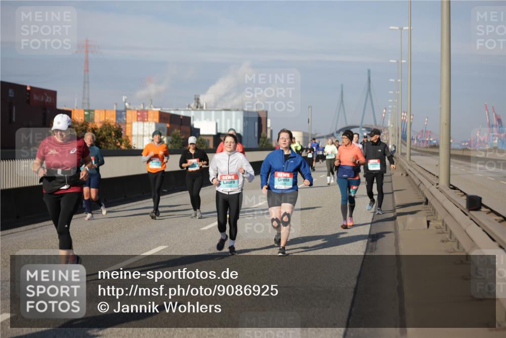 03.10.2025 - Köhlbrandbrückenlauf Jannik Wohlers http://msf.ph/oto/9086925 03.10.2025 10:08:01 Position 3  meine-sportfotos.de