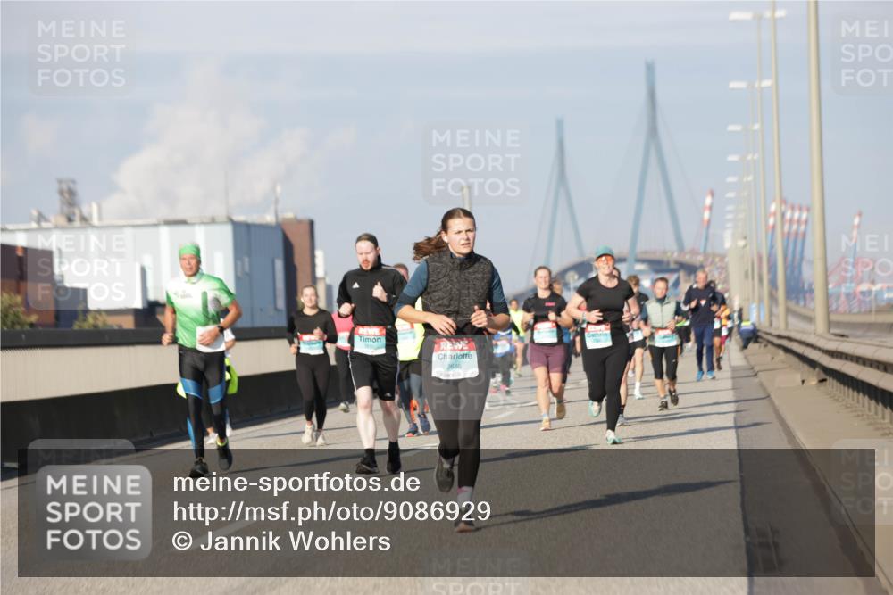 03.10.2025 - Köhlbrandbrückenlauf Jannik Wohlers http://msf.ph/oto/9086929 03.10.2025 09:57:30 Position 3 2686 meine-sportfotos.de