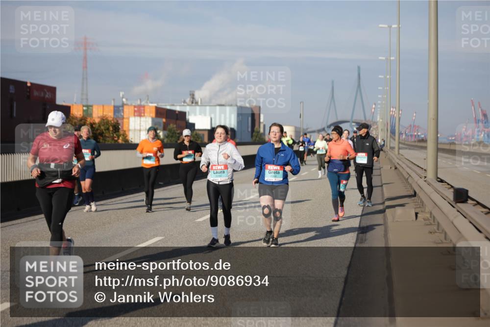 03.10.2025 - Köhlbrandbrückenlauf Jannik Wohlers http://msf.ph/oto/9086934 03.10.2025 10:08:02 Position 3  meine-sportfotos.de