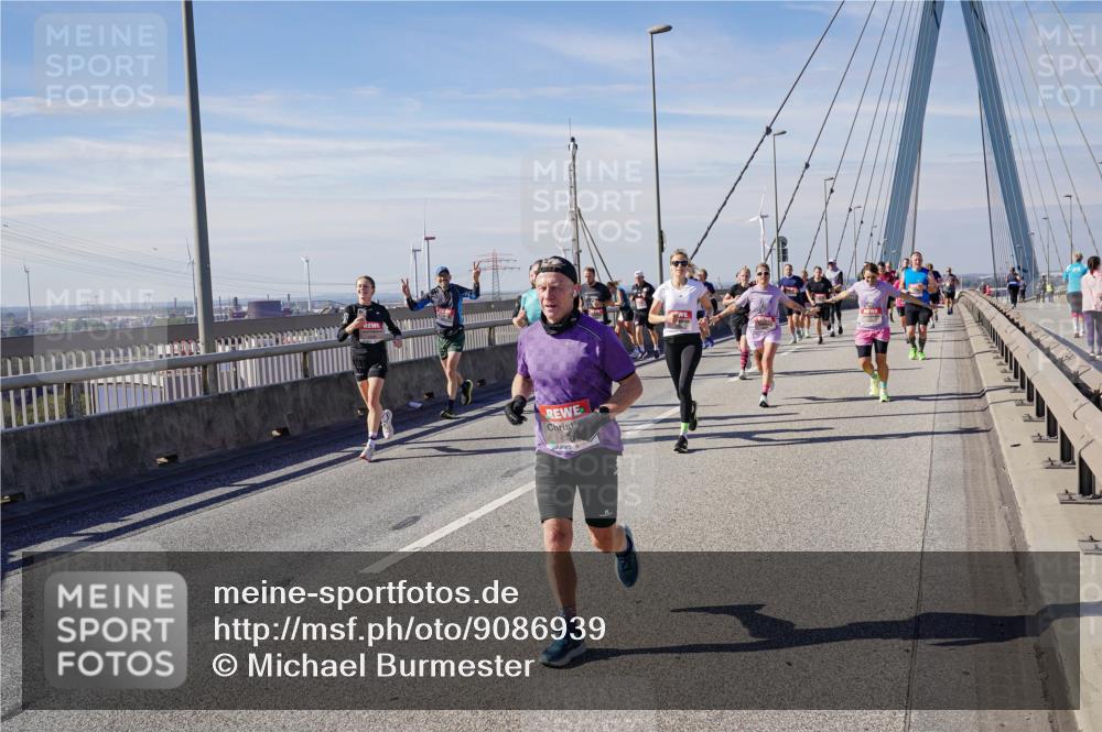 03.10.2025 - Köhlbrandbrückenlauf Michael Burmester http://msf.ph/oto/9086939 03.10.2025 12:43:56 Position 2  meine-sportfotos.de
