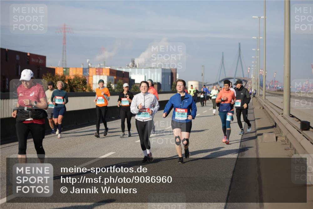 03.10.2025 - Köhlbrandbrückenlauf Jannik Wohlers http://msf.ph/oto/9086960 03.10.2025 10:08:02 Position 3  meine-sportfotos.de