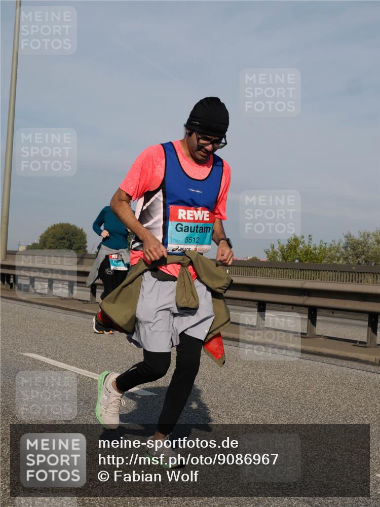 03.10.2025 - Köhlbrandbrückenlauf Fabian Wolf http://msf.ph/oto/9086967 03.10.2025 10:21:37 Position 3 3512 meine-sportfotos.de