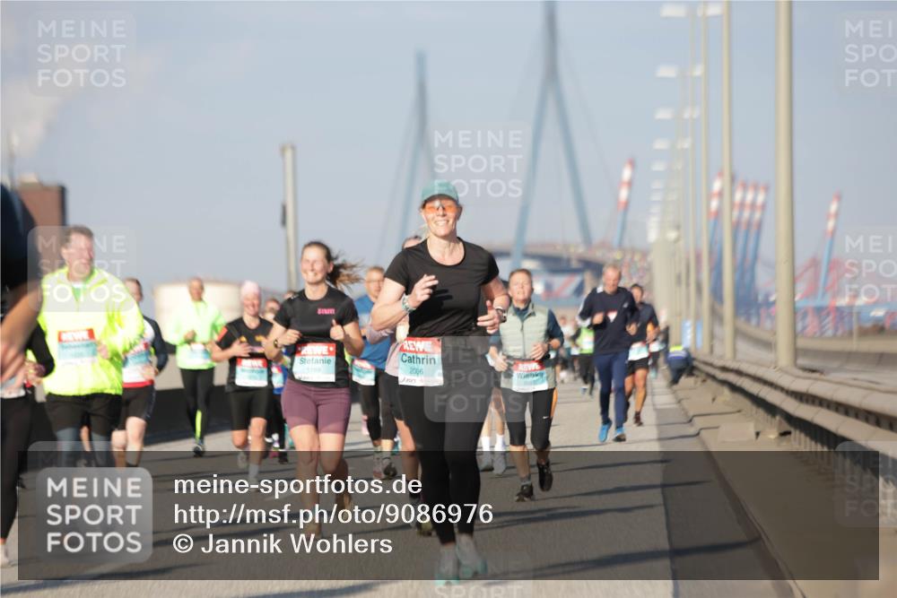03.10.2025 - Köhlbrandbrückenlauf Jannik Wohlers http://msf.ph/oto/9086976 03.10.2025 09:57:33 Position 3 1169, 2006, 2687 meine-sportfotos.de