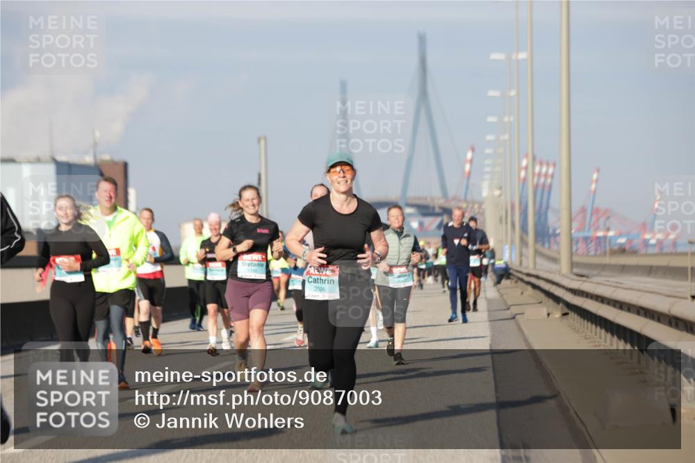03.10.2025 - Köhlbrandbrückenlauf Jannik Wohlers http://msf.ph/oto/9087003 03.10.2025 09:57:34 Position 3 1169, 2006 meine-sportfotos.de