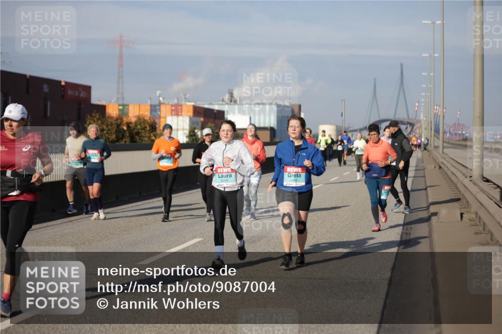 03.10.2025 - Köhlbrandbrückenlauf Jannik Wohlers http://msf.ph/oto/9087004 03.10.2025 10:08:02 Position 3  meine-sportfotos.de