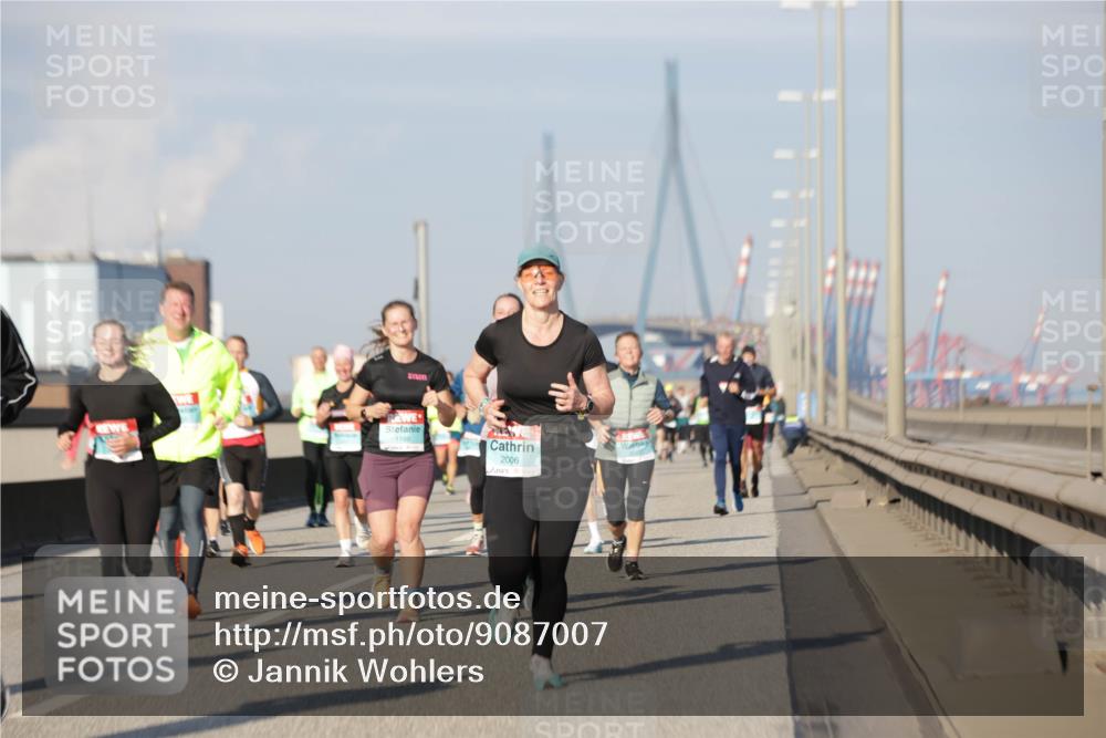 03.10.2025 - Köhlbrandbrückenlauf Jannik Wohlers http://msf.ph/oto/9087007 03.10.2025 09:57:34 Position 3 1169, 2006 meine-sportfotos.de