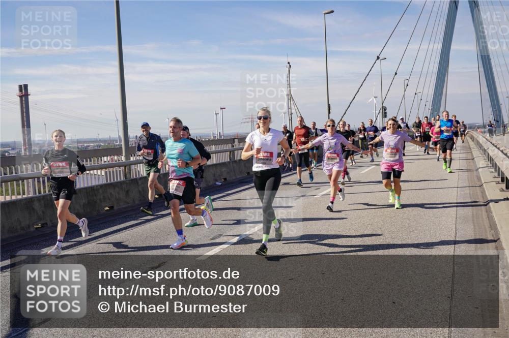 03.10.2025 - Köhlbrandbrückenlauf Michael Burmester http://msf.ph/oto/9087009 03.10.2025 12:43:58 Position 2  meine-sportfotos.de