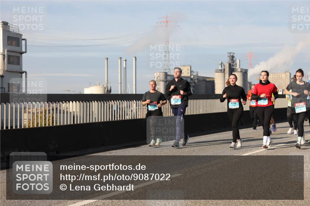03.10.2025 - Köhlbrandbrückenlauf Lena Gebhardt http://msf.ph/oto/9087022 03.10.2025 10:06:13 Position 2  meine-sportfotos.de